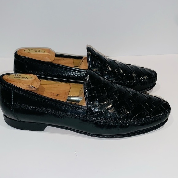 Johnston & Murphy Leather Woven Loafers. - Picture 5 of 12